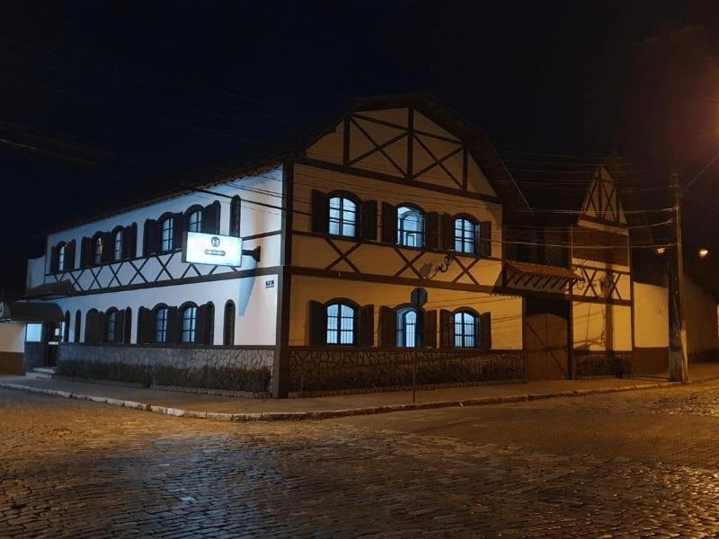 Casa Blanca Pousada Hotel Sao Lourenco  Εξωτερικό φωτογραφία